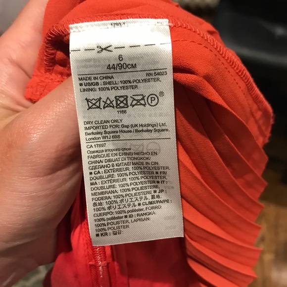 Banana Republic Ruffle Skirt 6 - Picture 4 of 5